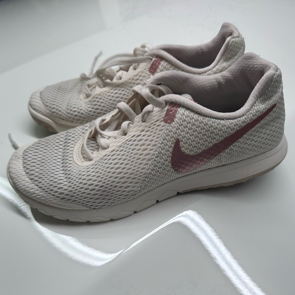 Nike Flex Experience RN 6